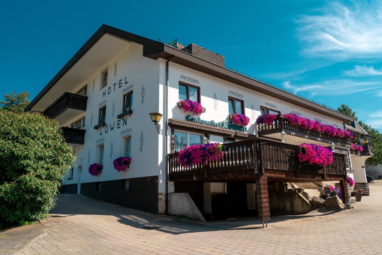 Landhotel Löwen Blumberg Exterior foto